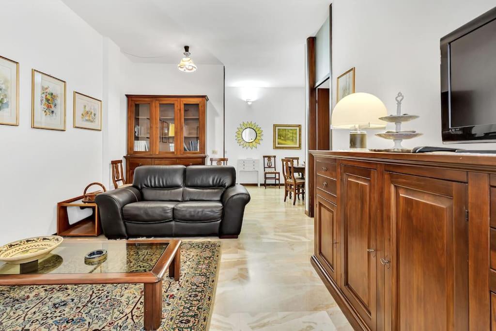 Alessia'S Flat - Sesto Appartement Sesto San Giovanni Buitenkant foto